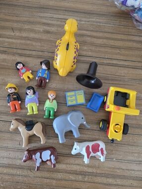 assorted lot of playmobil 1 2 3 toys